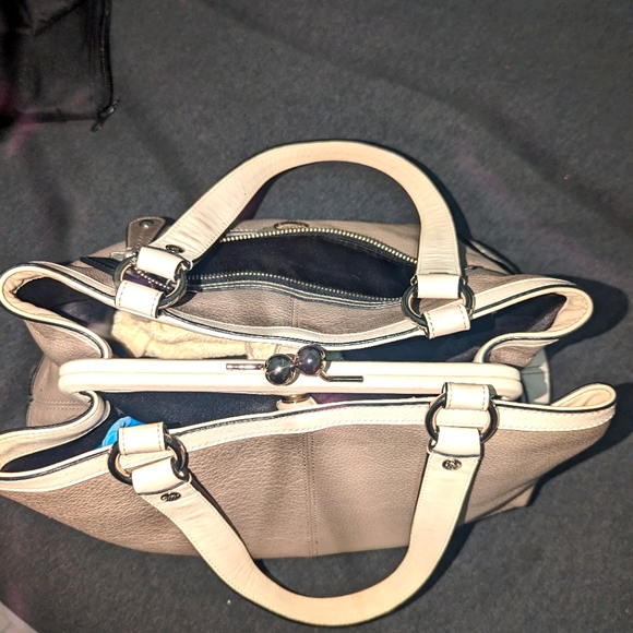 Purse - Picture 4 of 4